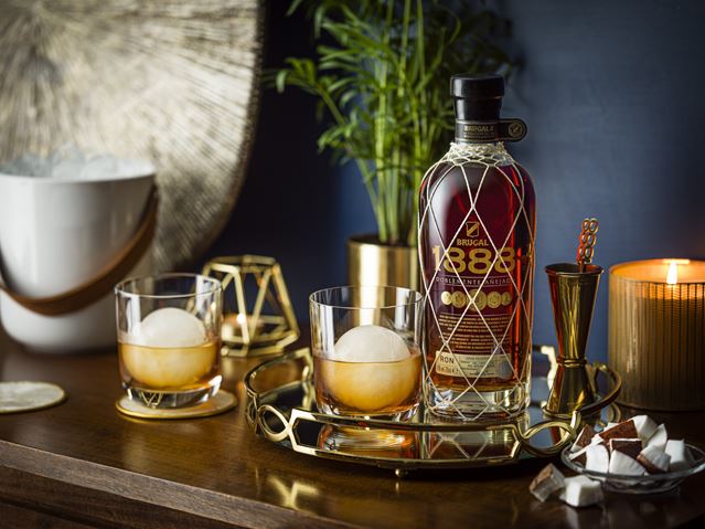 Embargo Exquisito Rum : The Whisky Exchange